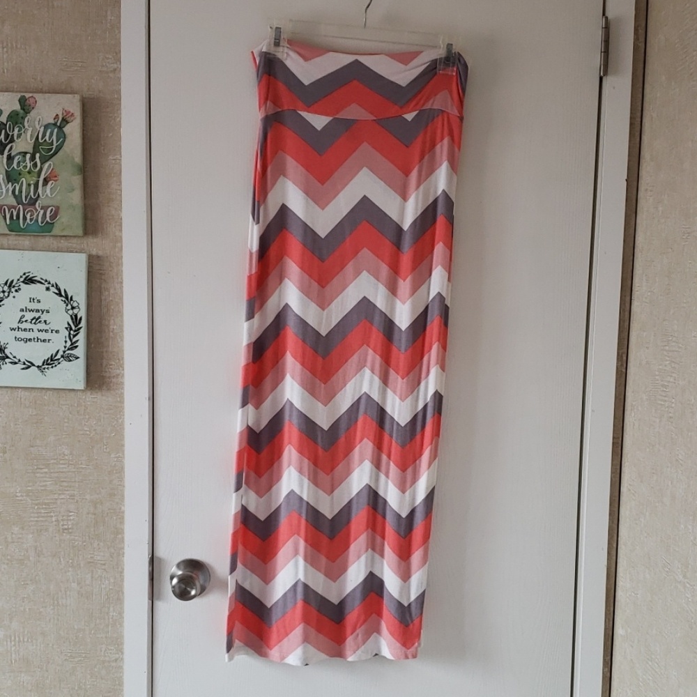 Chevron print maxi skirt